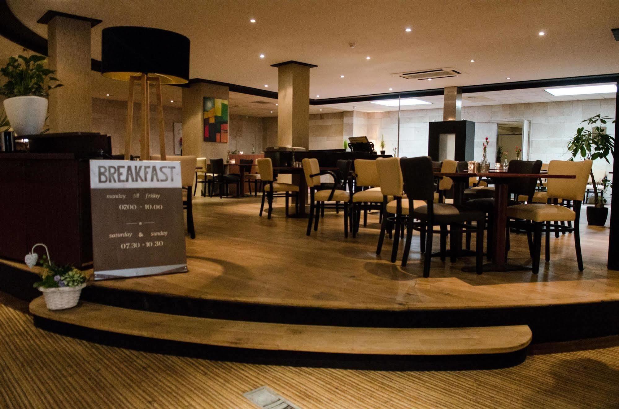 Fletcher Hotel-Restaurant เวียต์ ภายนอก รูปภาพ